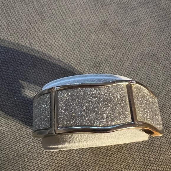 Sparkly Silver-tone Bracelet - Picture 2 of 4